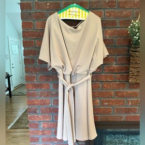 Boohoo Size 18 Elegant Tan Short Dress